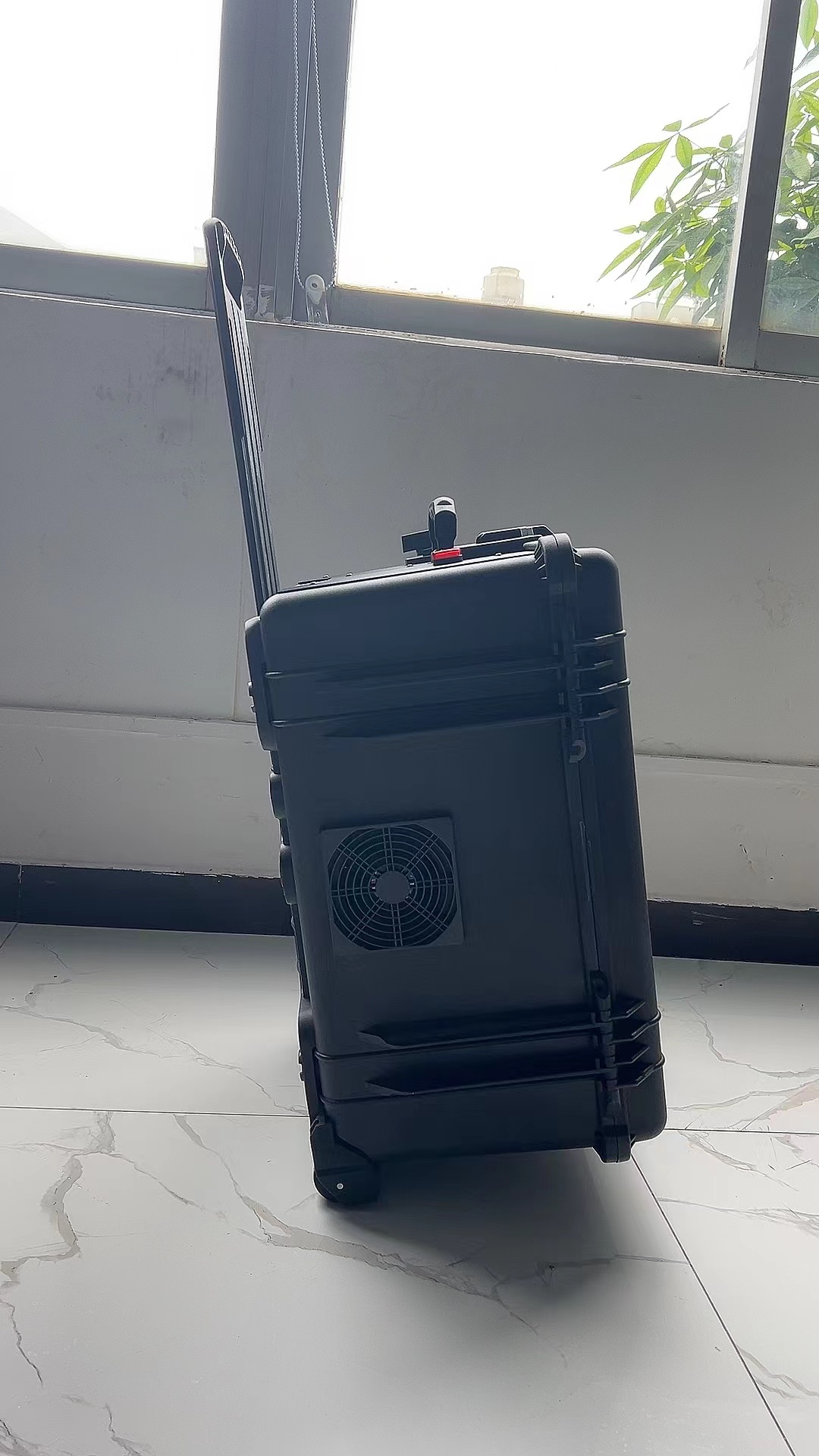 开州手拉箱型移动通信干扰器